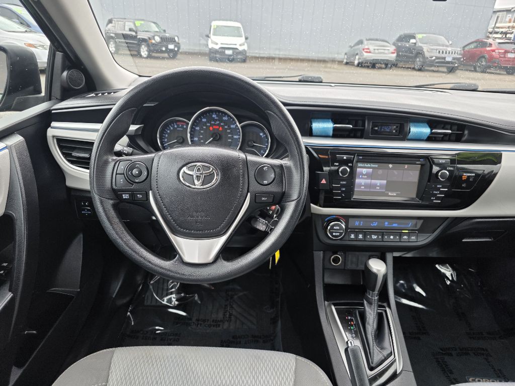 2016 Toyota Corolla Image 11