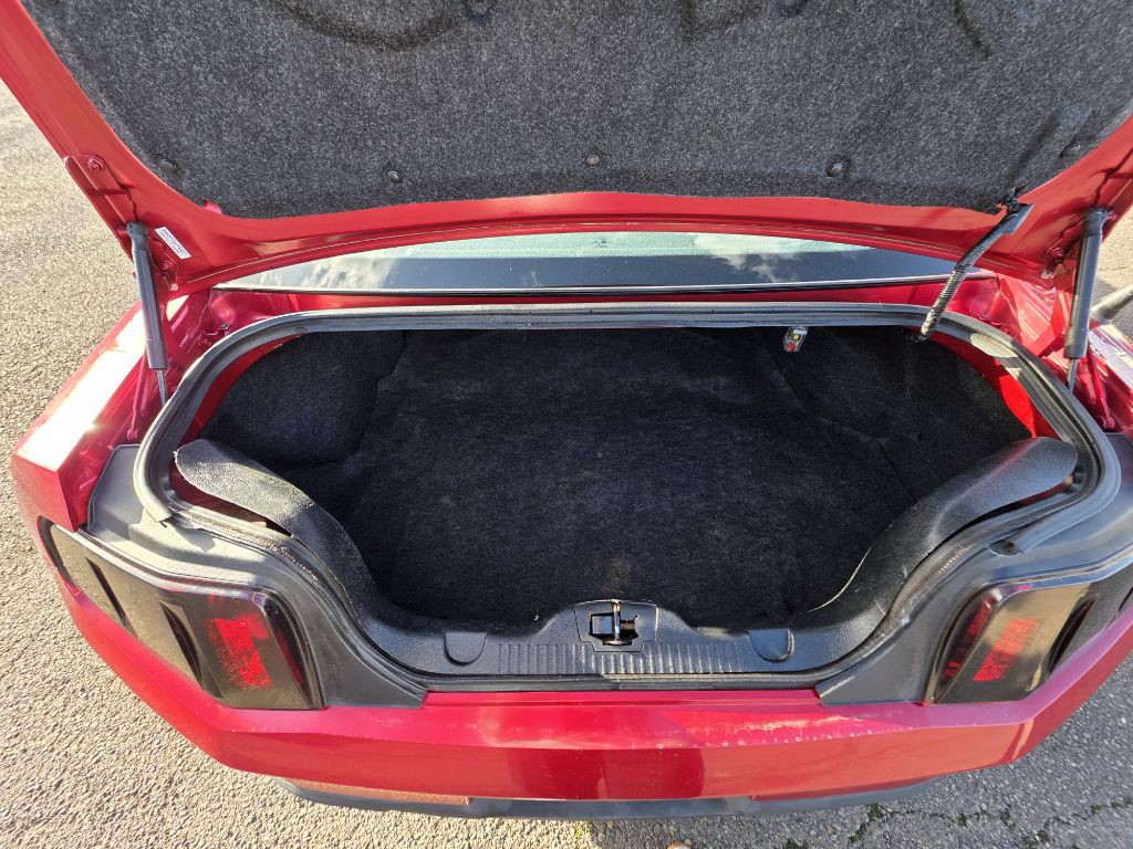 2012 Ford Mustang Image 13