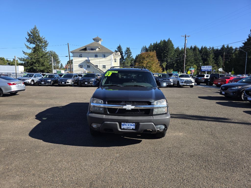 2003 Chevrolet Avalanche Image 1
