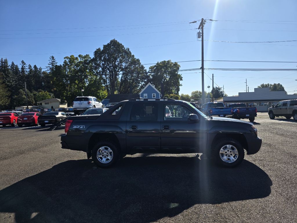 2003 Chevrolet Avalanche Image 5