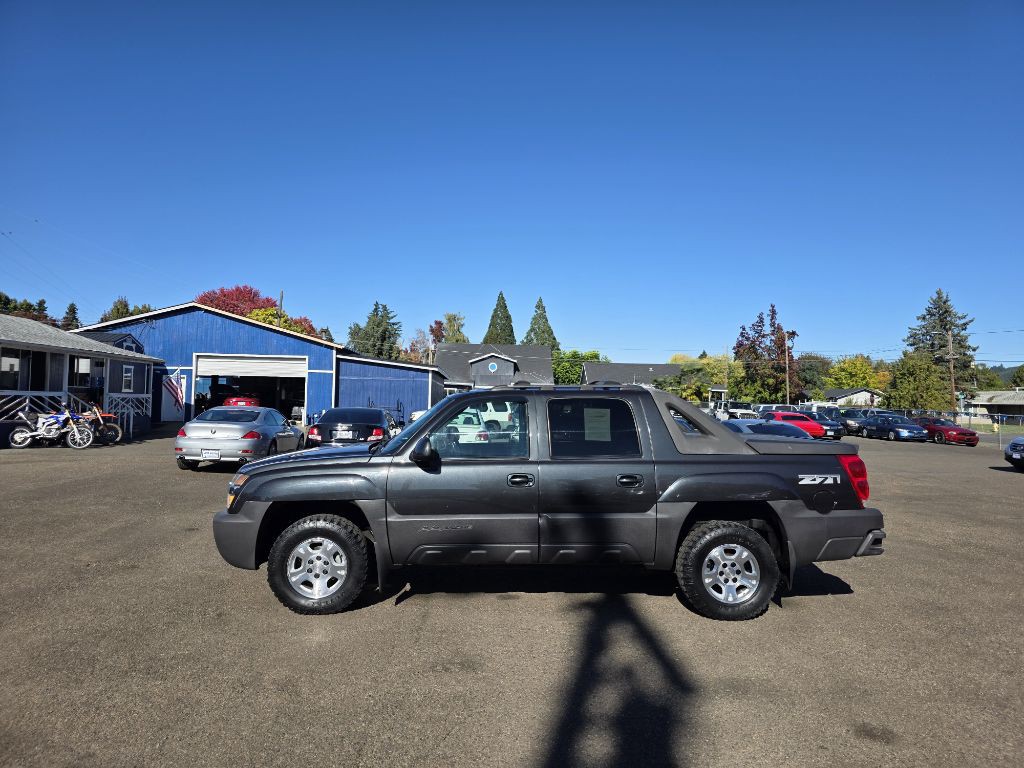 2003 Chevrolet Avalanche Image 7