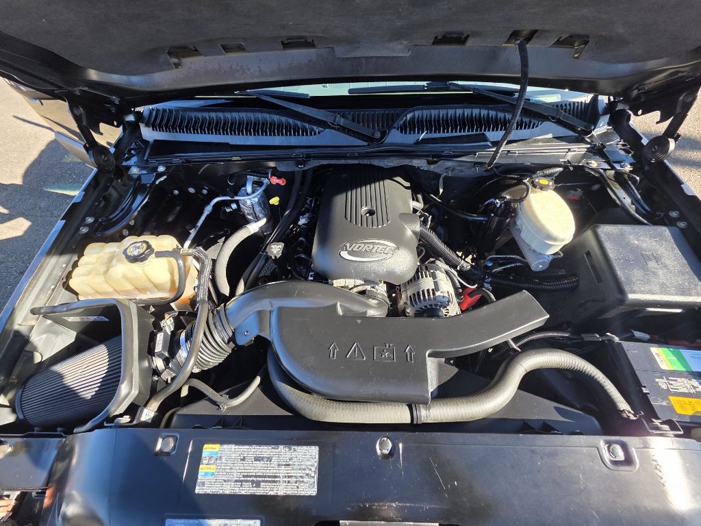 2003 Chevrolet Avalanche Image 17