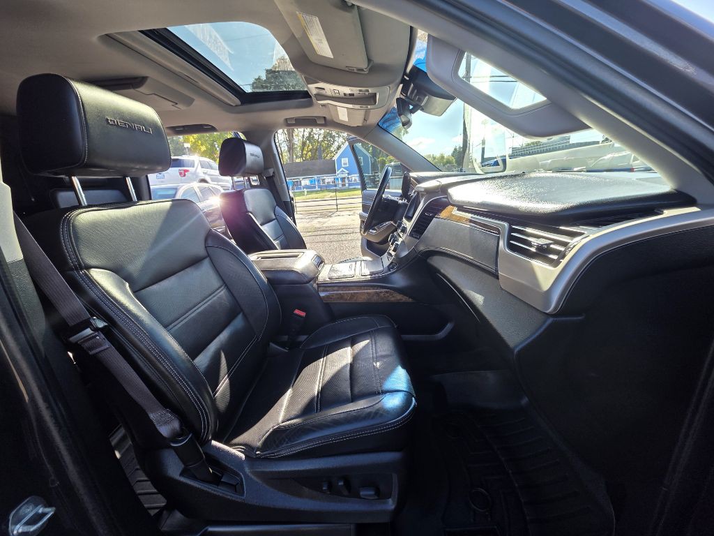 2015 GMC Yukon Image 16