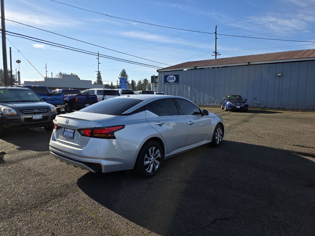 2020 Nissan Altima Image 5