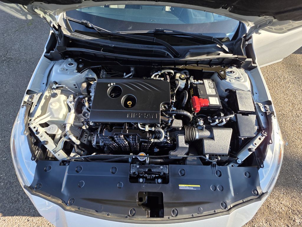 2020 Nissan Altima Image 19