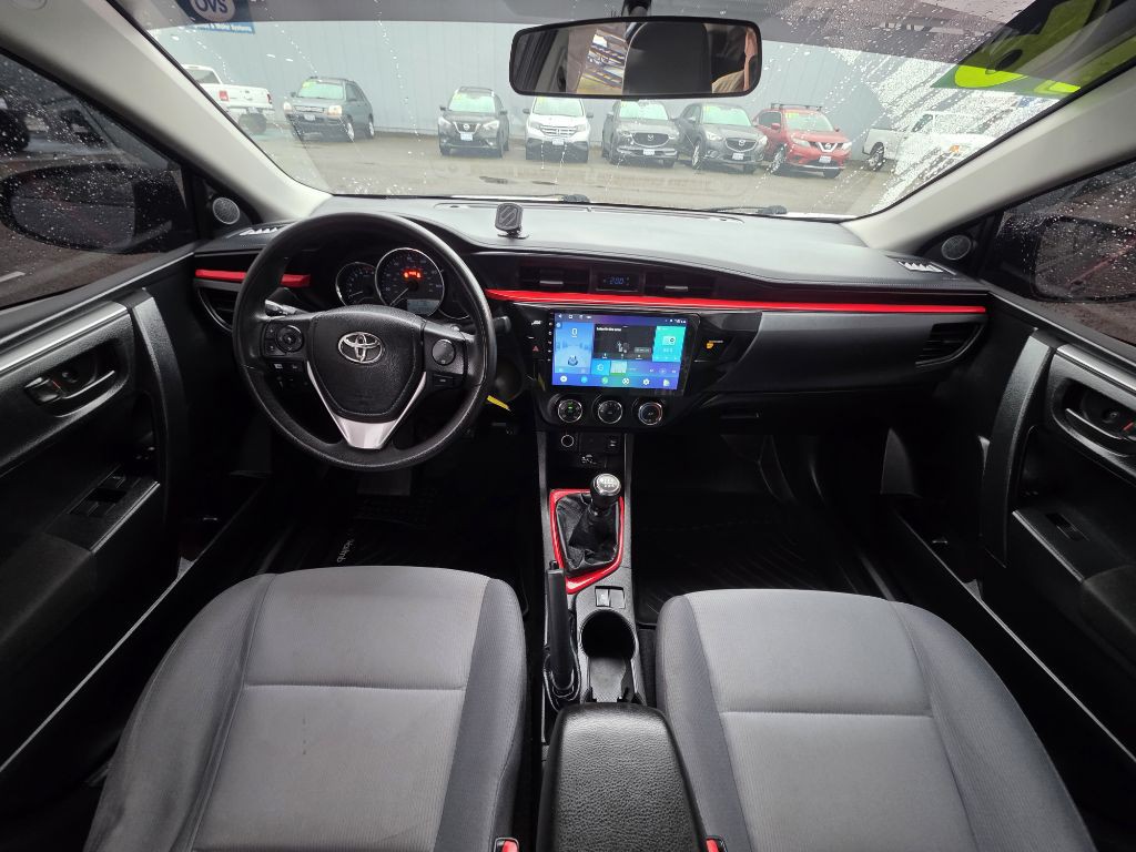 2016 Toyota Corolla Image 17