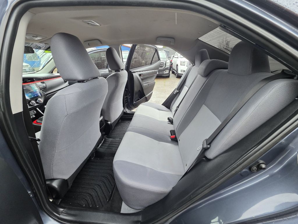 2016 Toyota Corolla Image 21