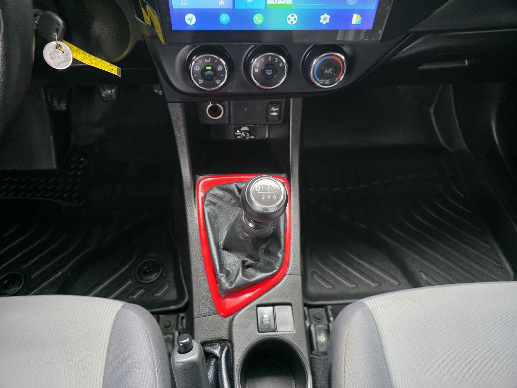 2016 Toyota Corolla Image 33