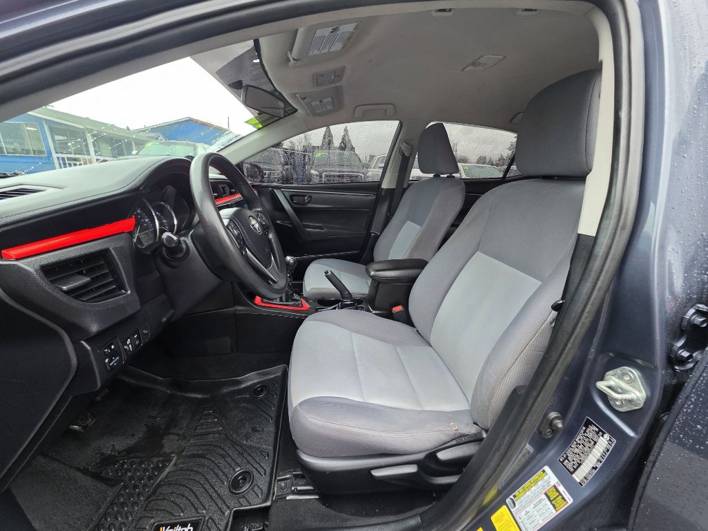 2016 Toyota Corolla Image 36