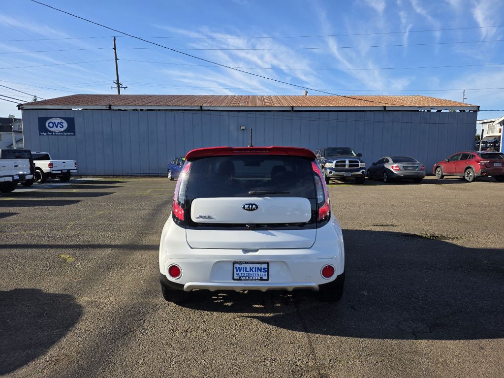 2017 Kia Soul Image 6