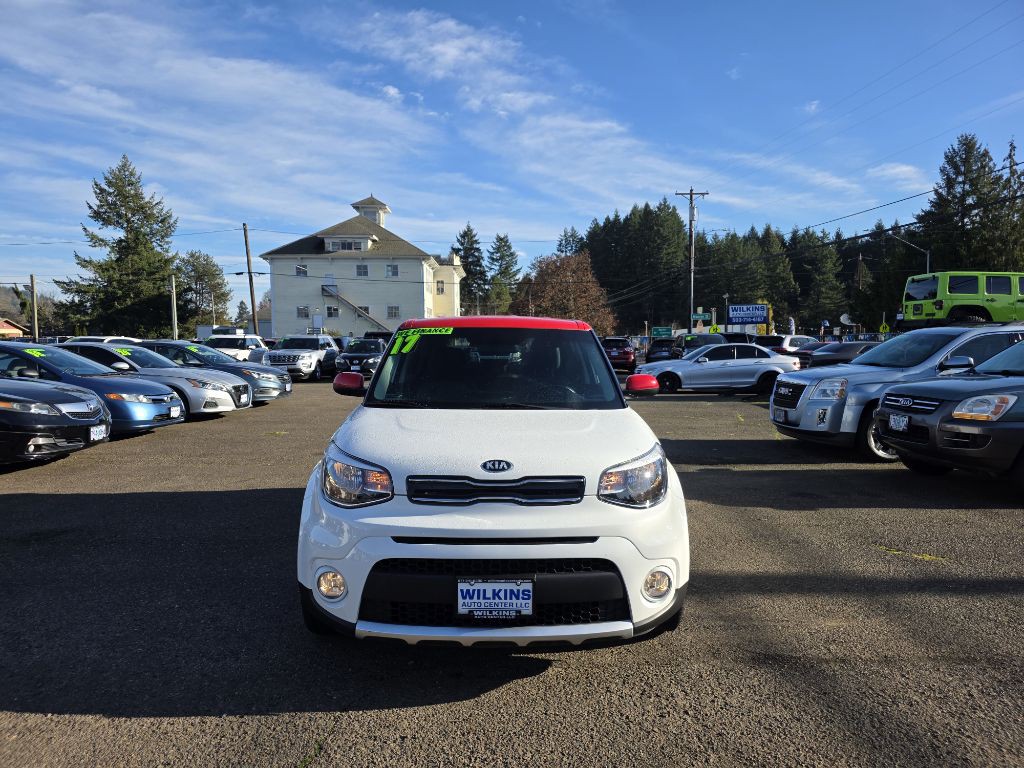 2017 Kia Soul Image 2