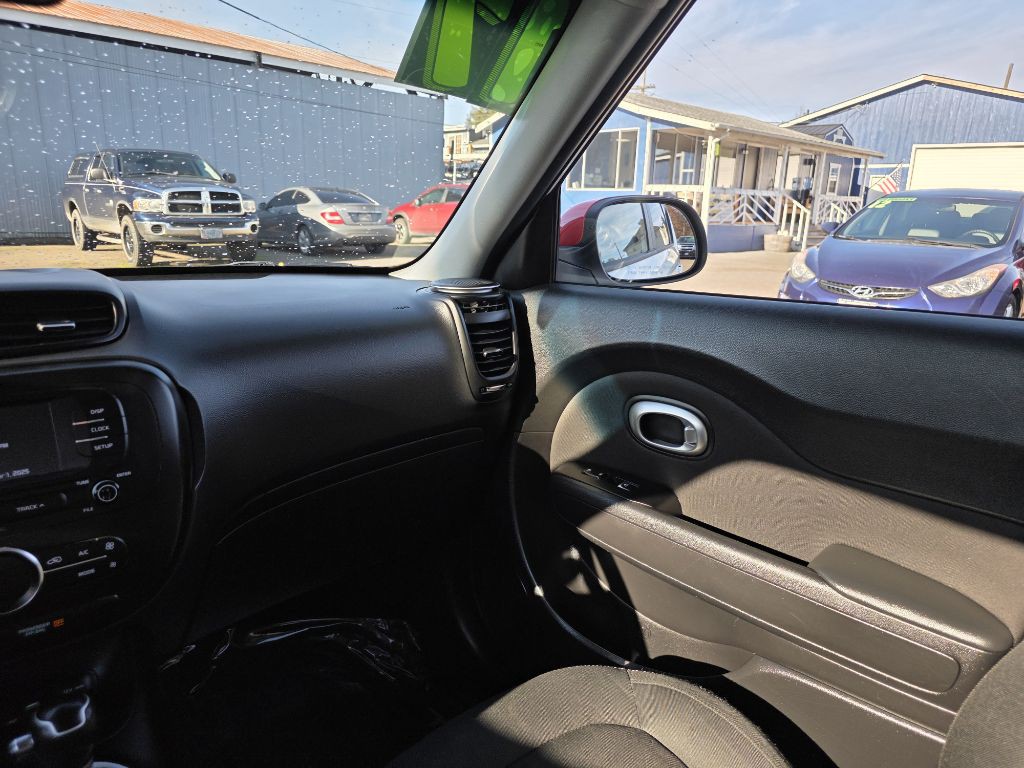 2017 Kia Soul Image 14