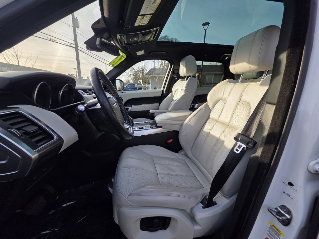 2016 Land Rover Range Rover Sport Image 16
