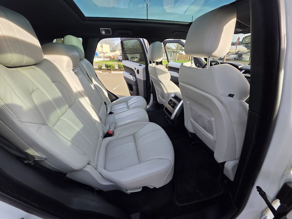 2016 Land Rover Range Rover Sport Image 19