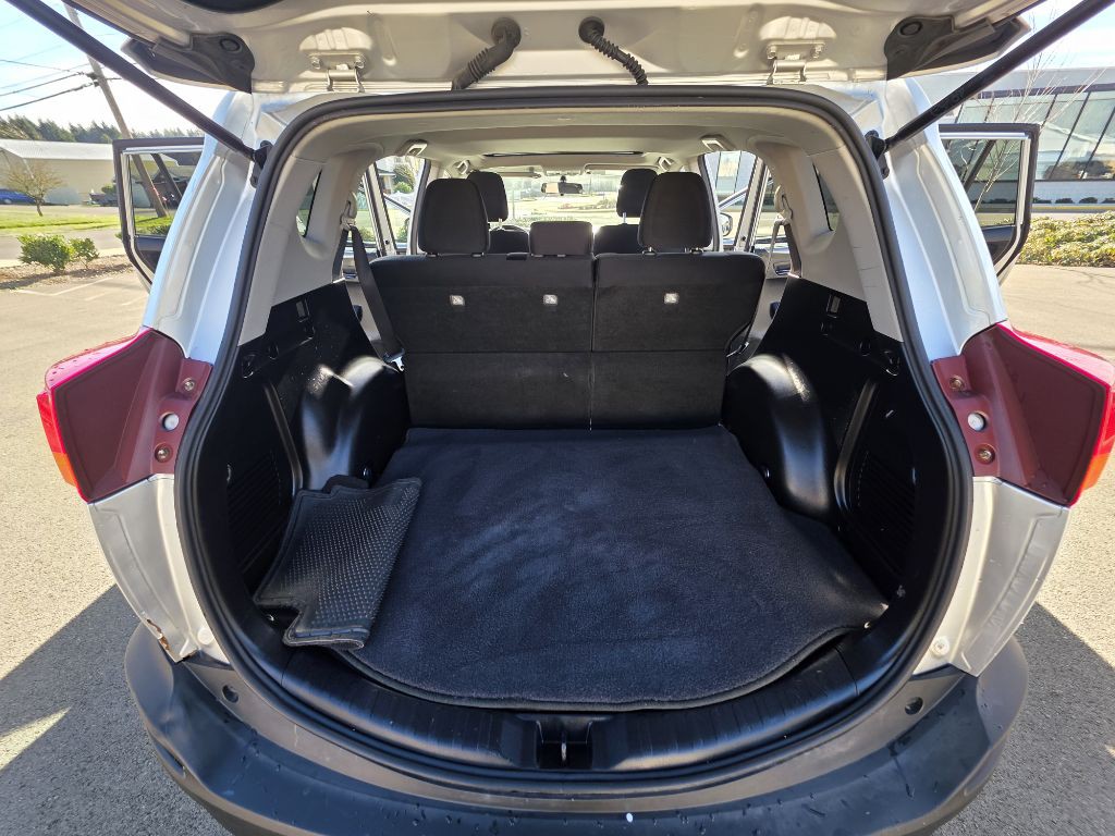 2015 Toyota Rav4 Image 18