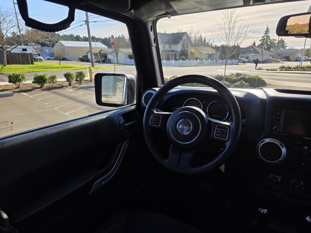 2016 Jeep Wrangler Image 12
