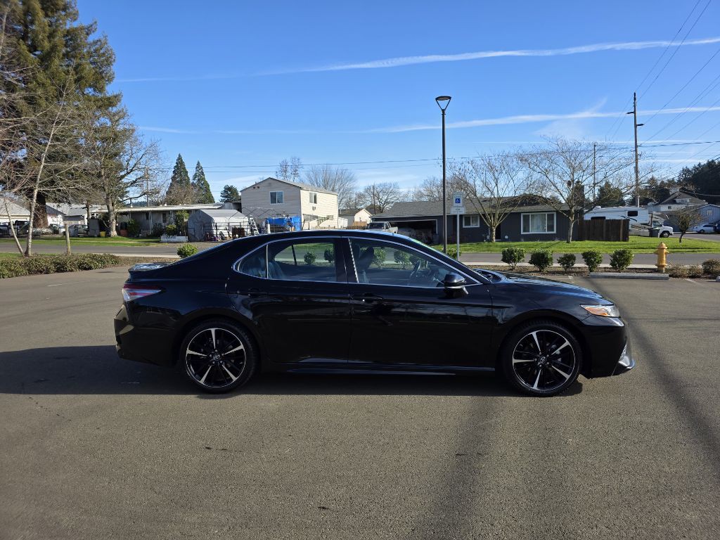 2018 Toyota Camry Image 4