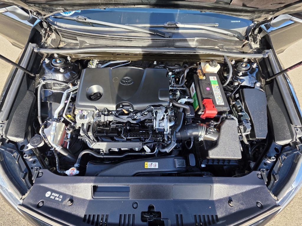 2018 Toyota Camry Image 20