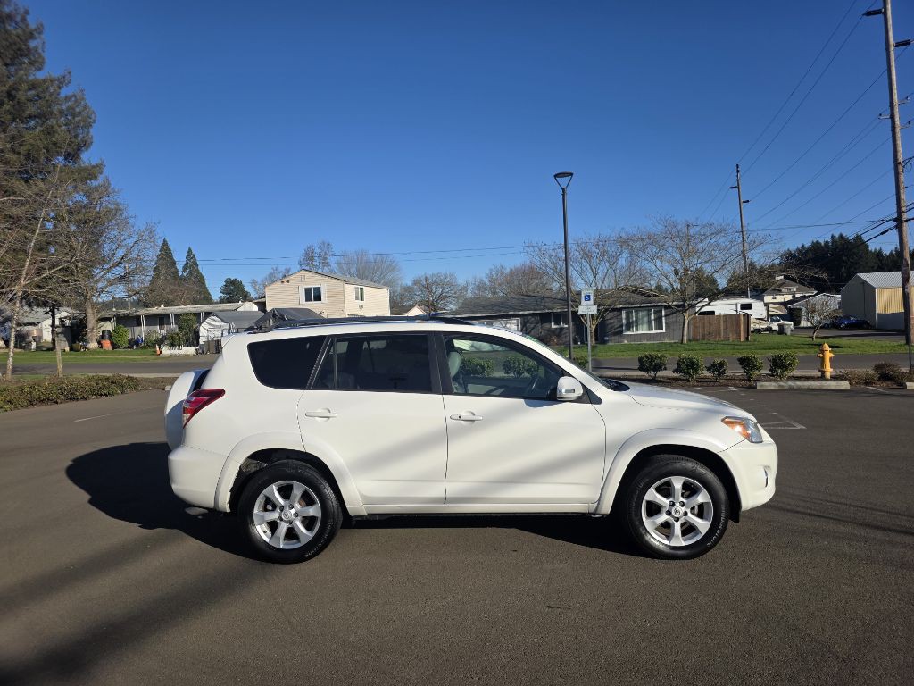 2011 Toyota Rav4 Image 4