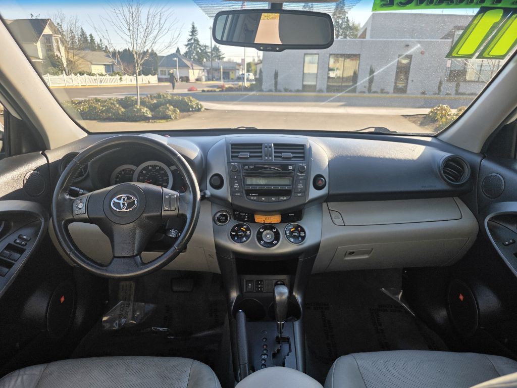 2011 Toyota Rav4 Image 10
