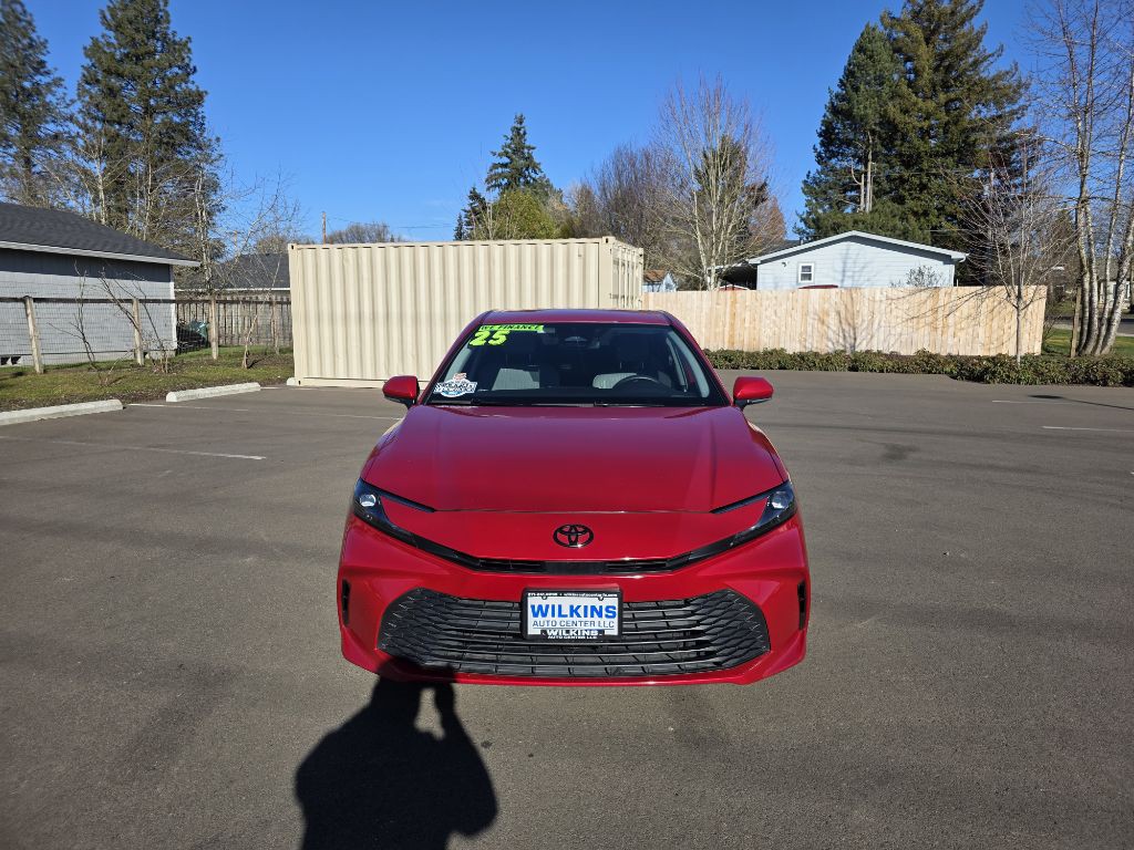 2025 Toyota Camry Image 2