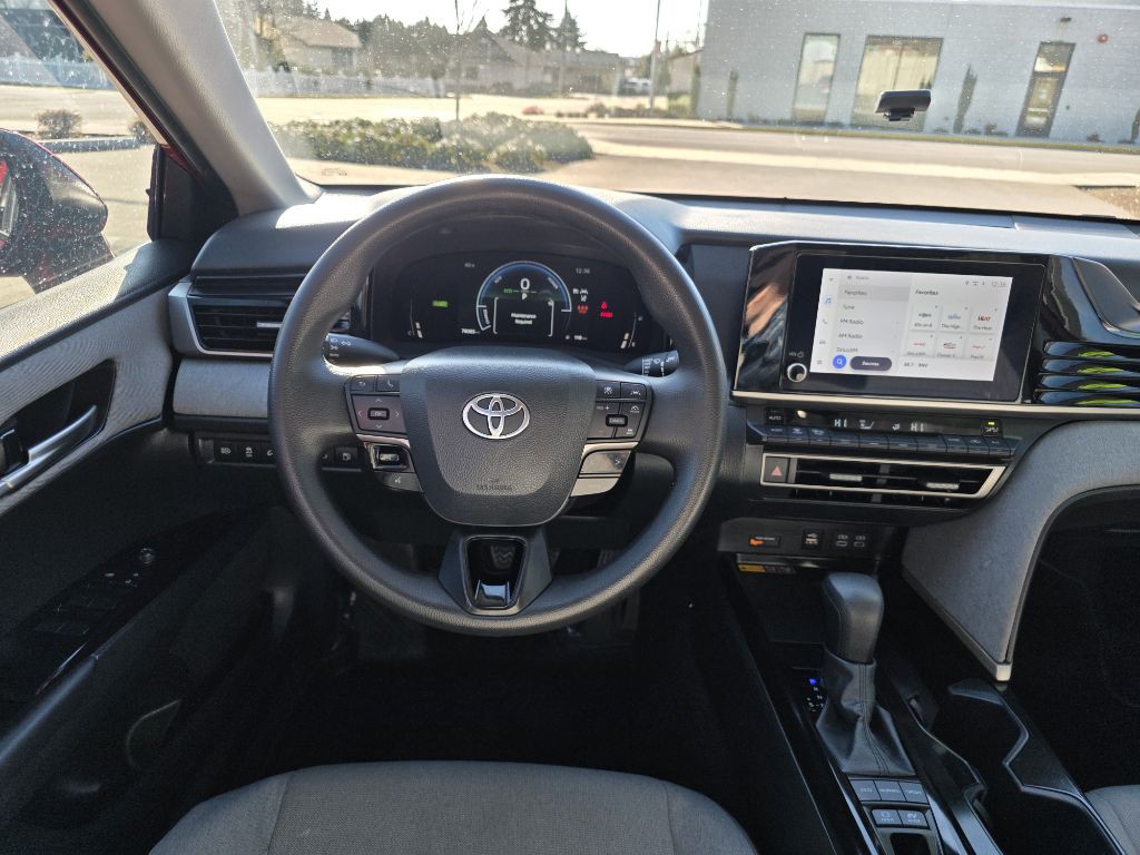 2025 Toyota Camry Image 11