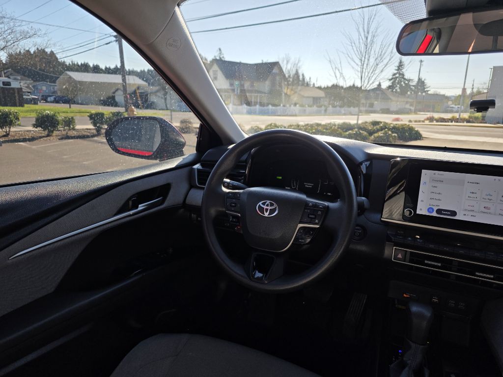 2025 Toyota Camry Image 12