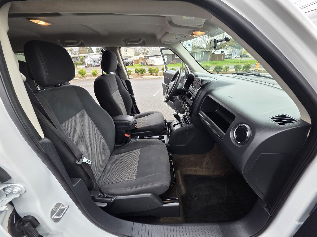 2015 Jeep Patriot Image 16