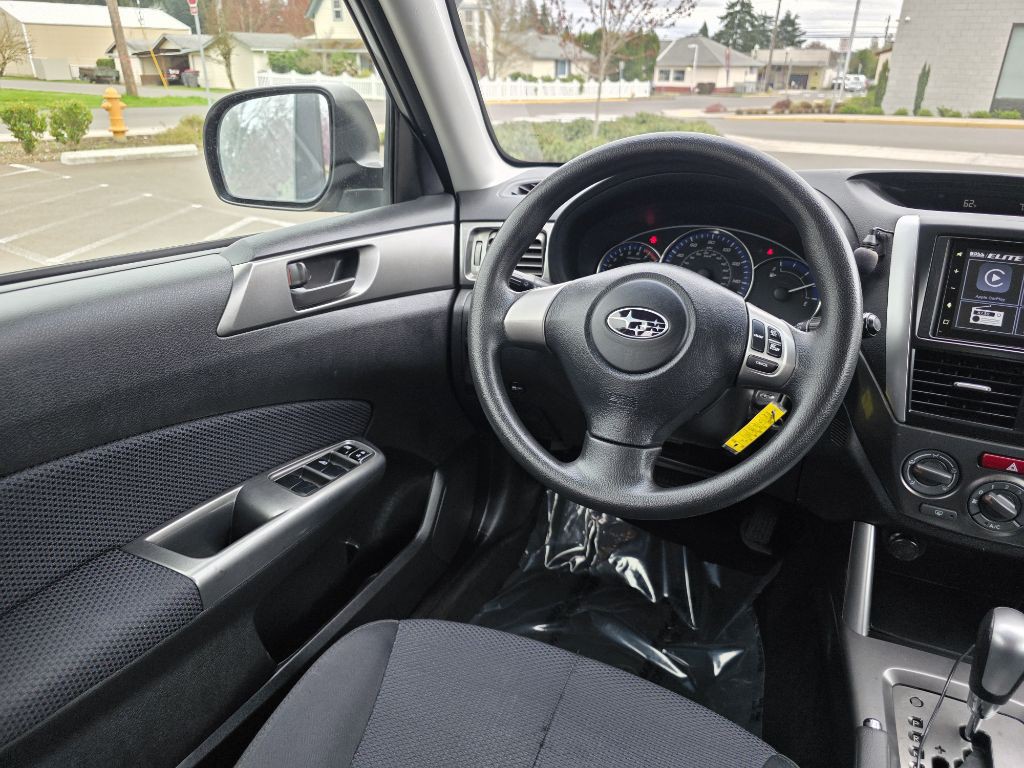 2011 Subaru Forester Image 10