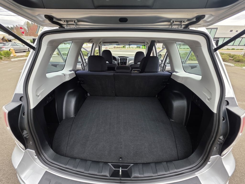 2011 Subaru Forester Image 18