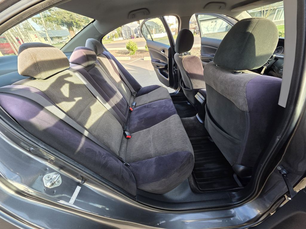 2009 Honda Accord Image 16