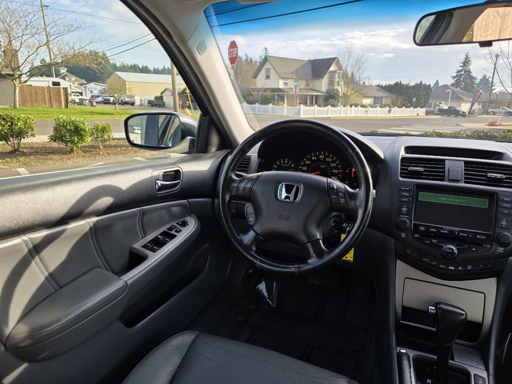 2005 Honda Accord Image 9