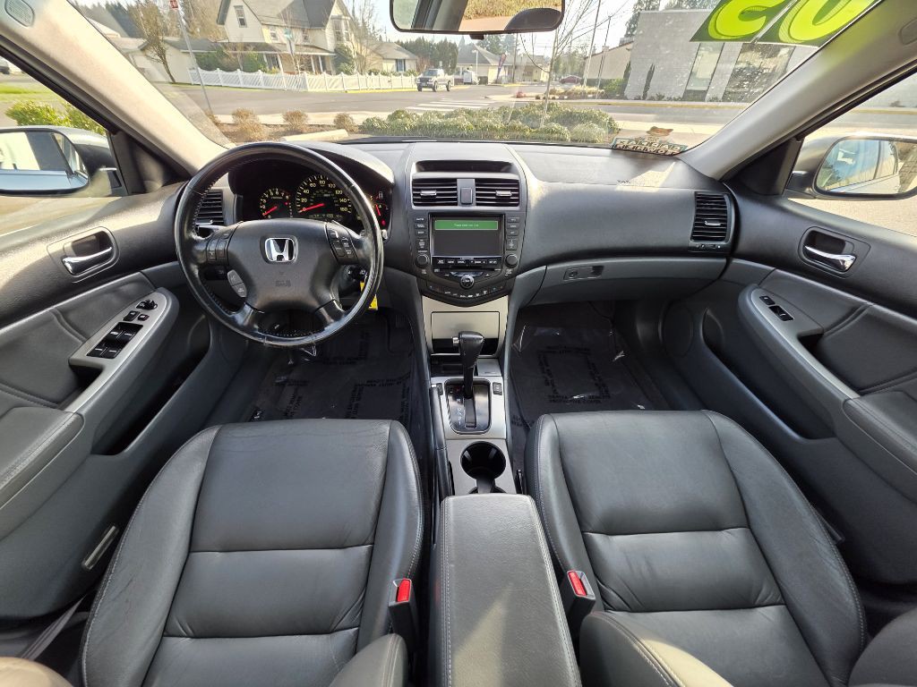 2005 Honda Accord Image 13