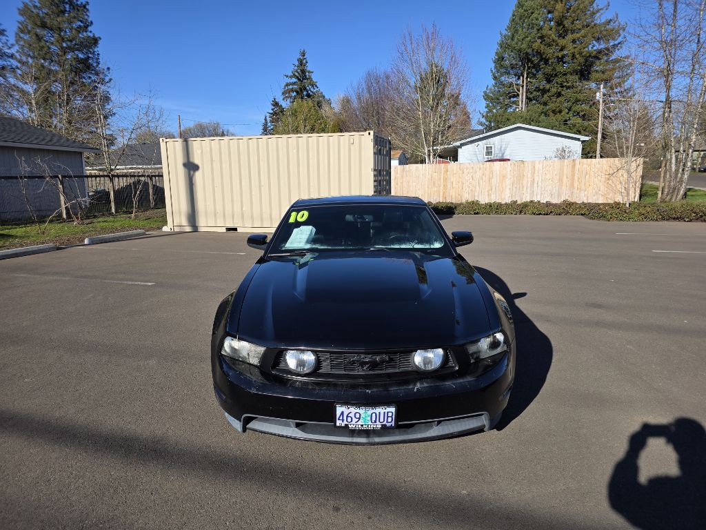 2010 Ford Mustang Image 3