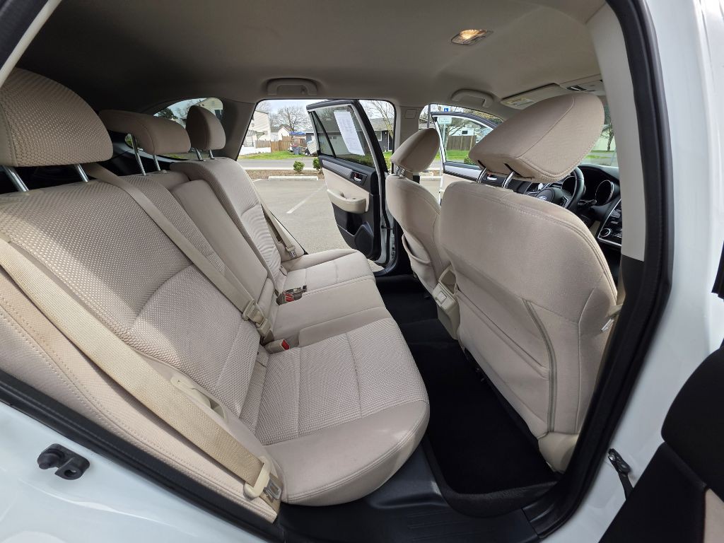 2019 Subaru Outback Image 16