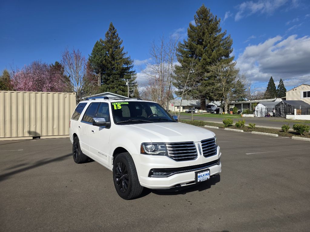 2015 Lincoln Navigator Image 3