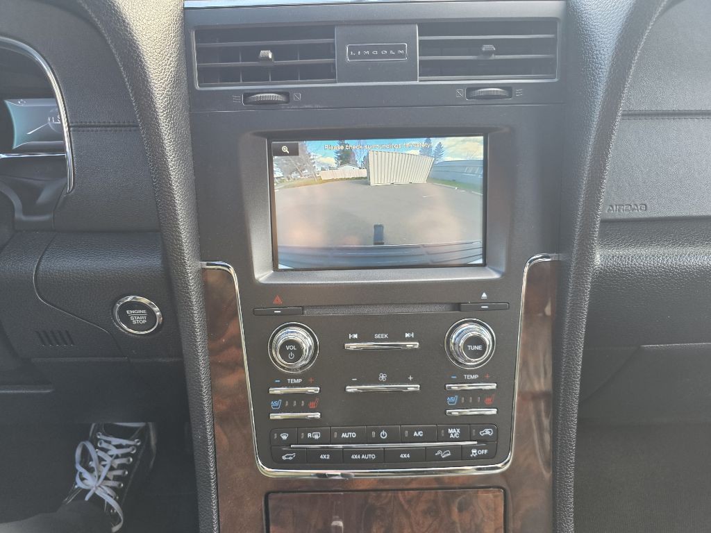 2015 Lincoln Navigator Image 21