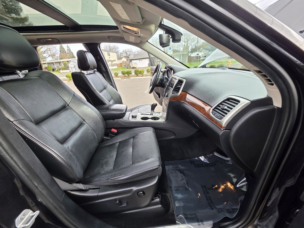 2013 Jeep Grand Cherokee Image 16