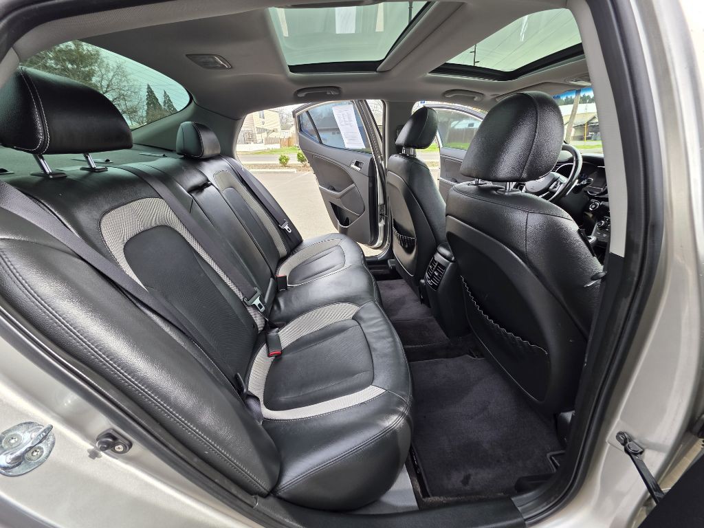 2011 Kia Optima Image 16