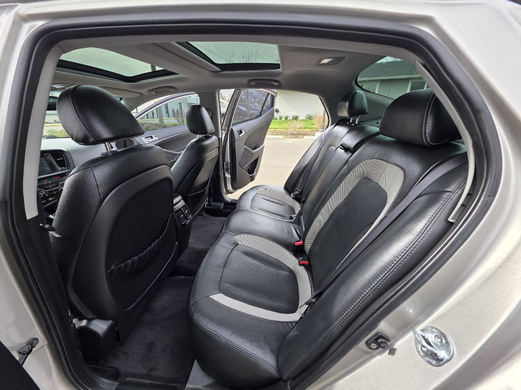 2011 Kia Optima Image 17