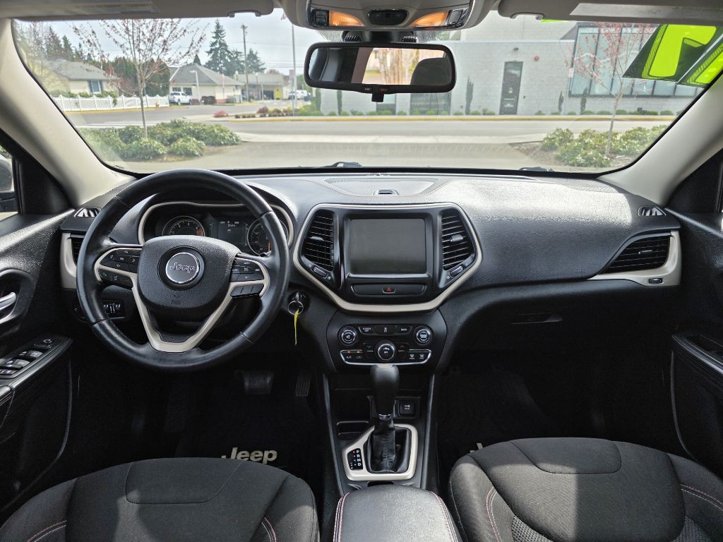 2017 Jeep Cherokee Image 6