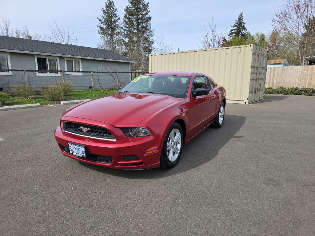2013 Ford Mustang Image 1