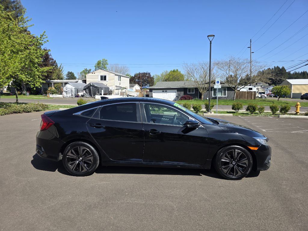 2017 Honda Civic Image 2