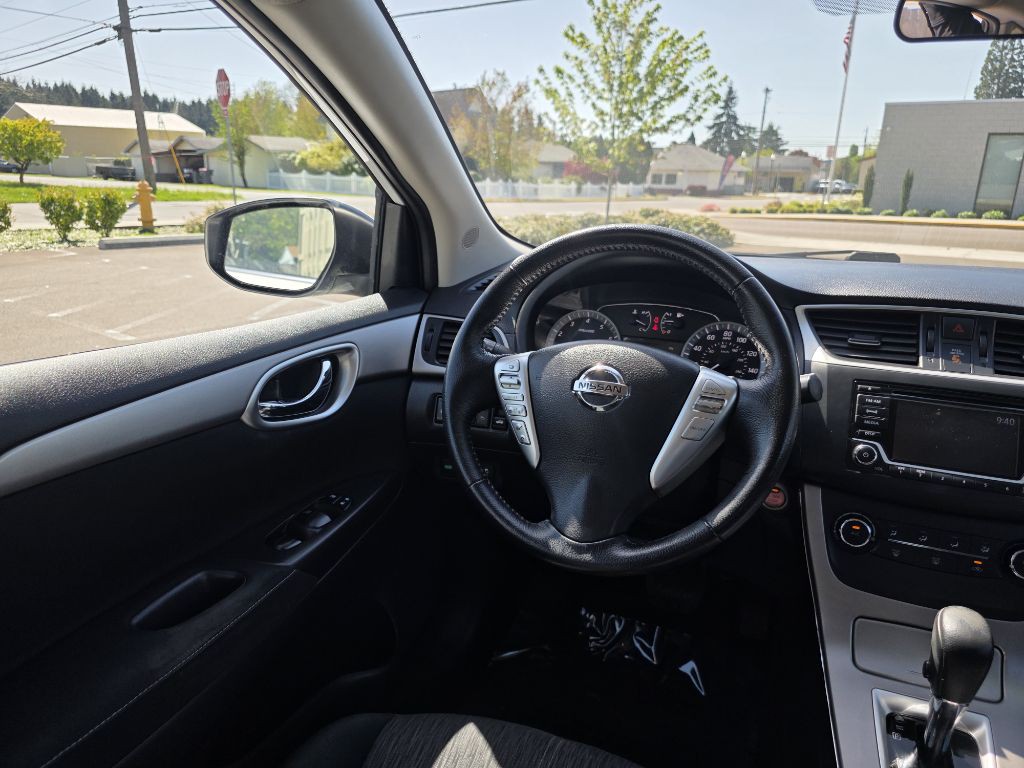 2015 Nissan Sentra Image 10