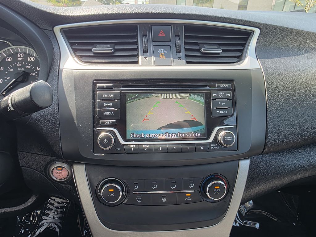 2015 Nissan Sentra Image 11