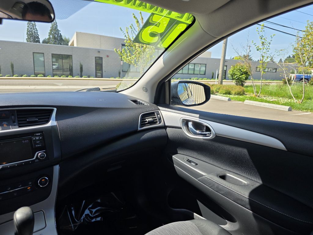 2015 Nissan Sentra Image 12