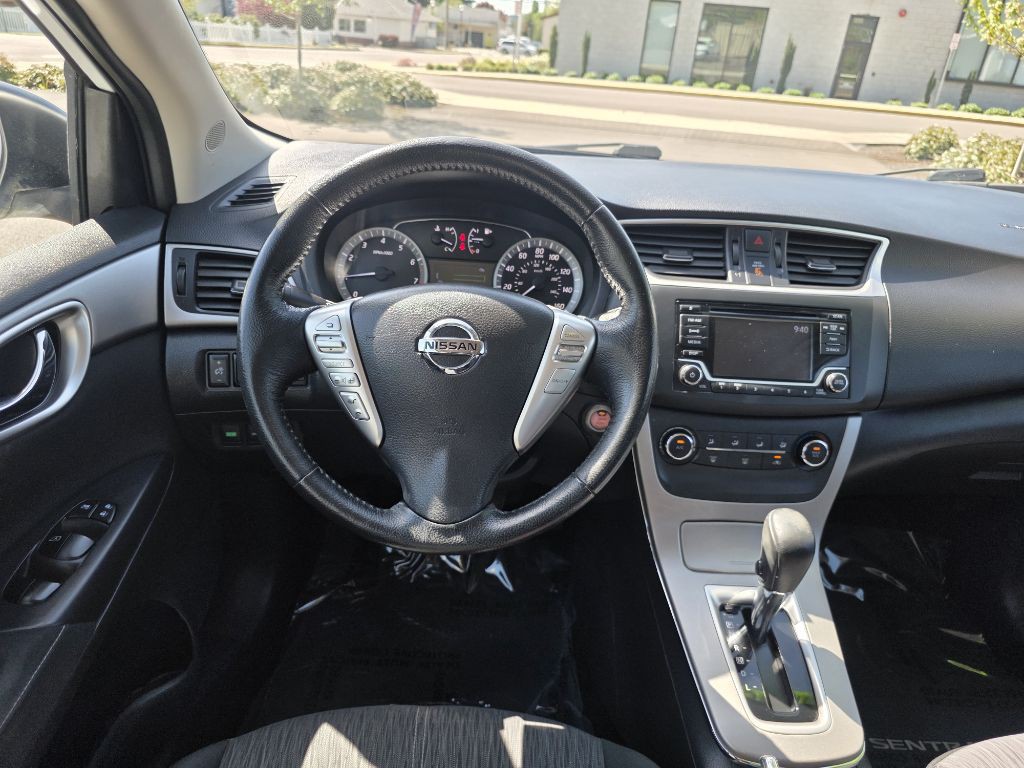 2015 Nissan Sentra Image 13