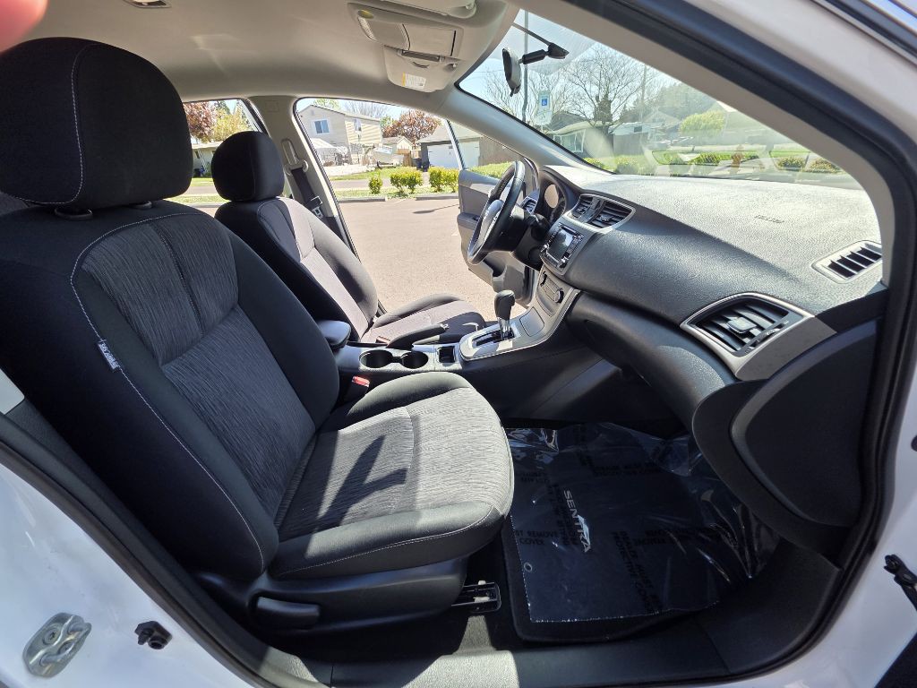 2015 Nissan Sentra Image 16