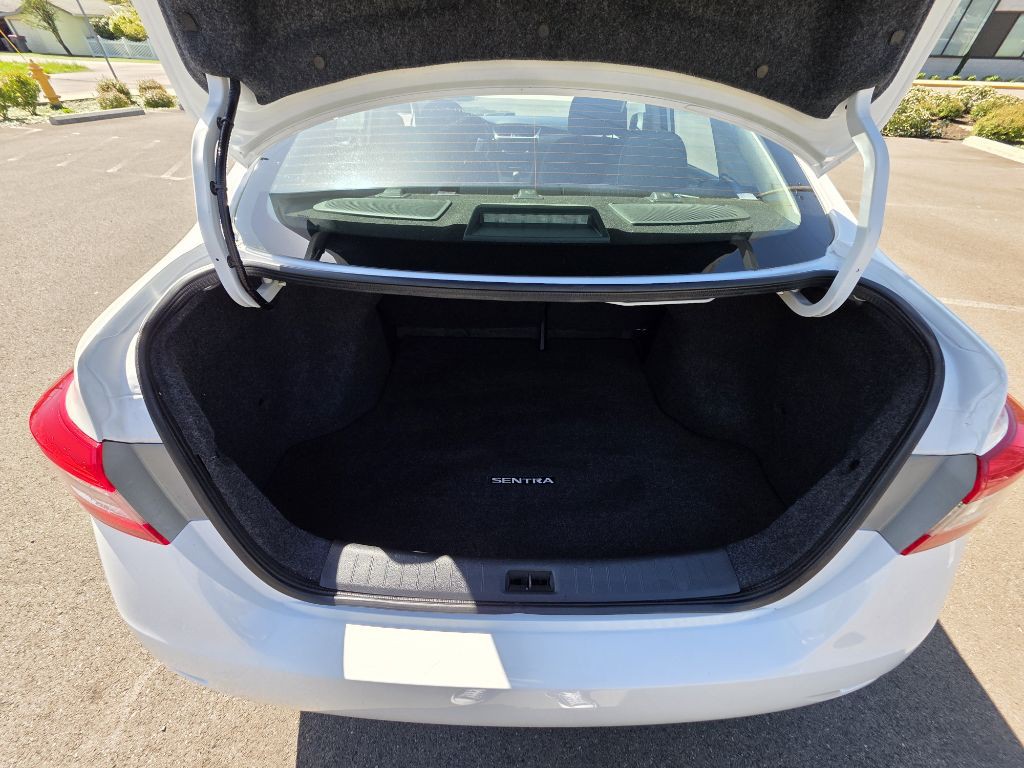 2015 Nissan Sentra Image 19
