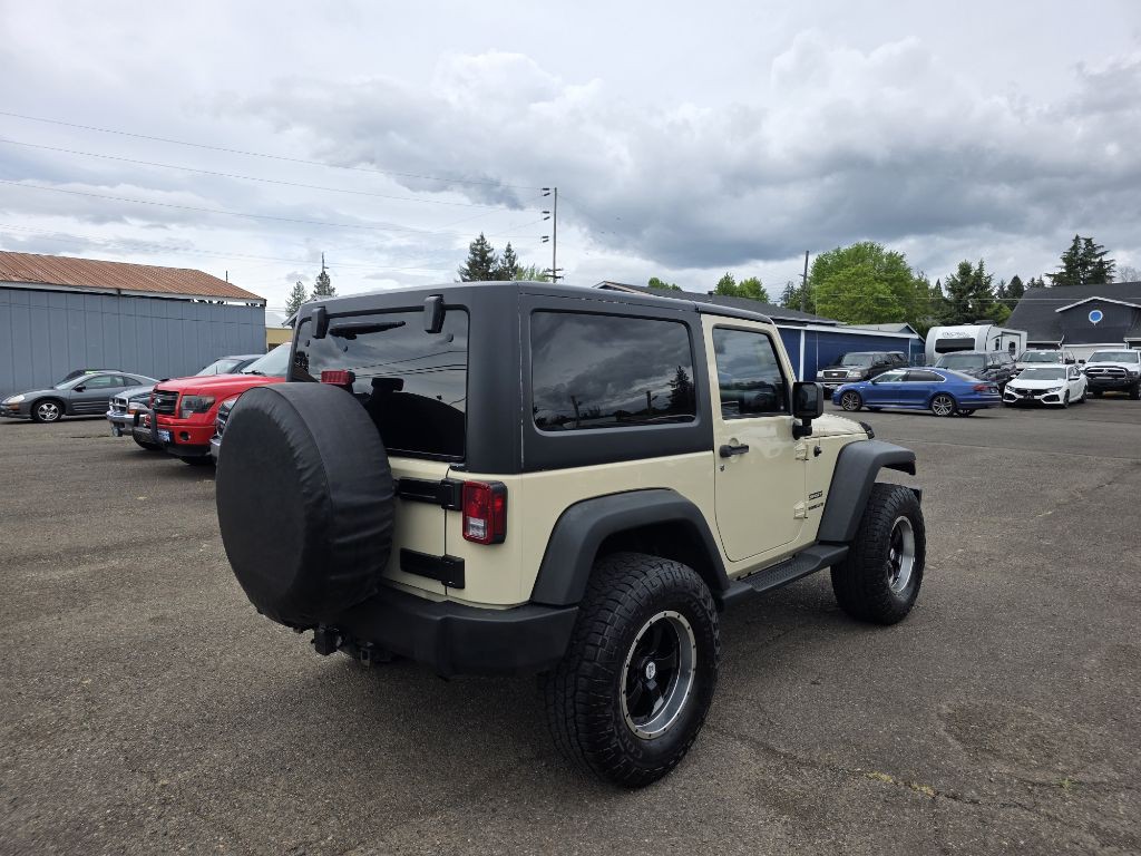 2011 Jeep Wrangler Image 3